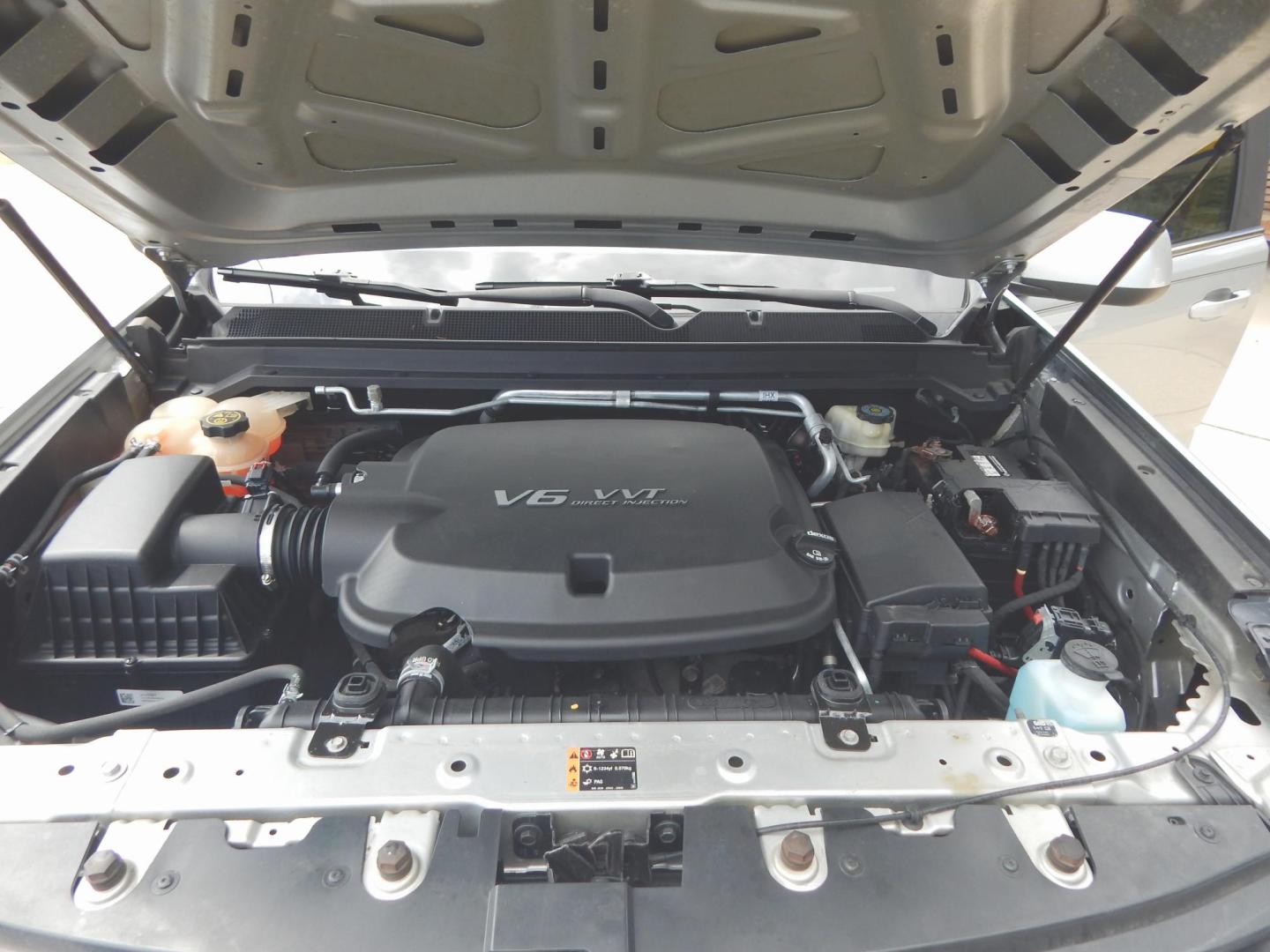 2017 Silver Metallic /Gray Chevrolet Colorado Crew Cab (1GCGSBEN9H1) with an 3.6L V6 DOHC 24V GAS engine, Automatic transmission, located at 3120 W Tennessee St, Tallahassee, FL, 32304-1002, (850) 575-6702, 30.458841, -84.349648 - Used Car Supermarket is proud to present you with this loaded immaculate 2017 Chevy Colorado Crew Cab. Used Car Supermarket prides itself in offering you the finest pre-owned vehicle in Tallahassee. Used Car Supermarket has been locally family owned and operated for over 50 years. Our Colorado Crew - Photo#10