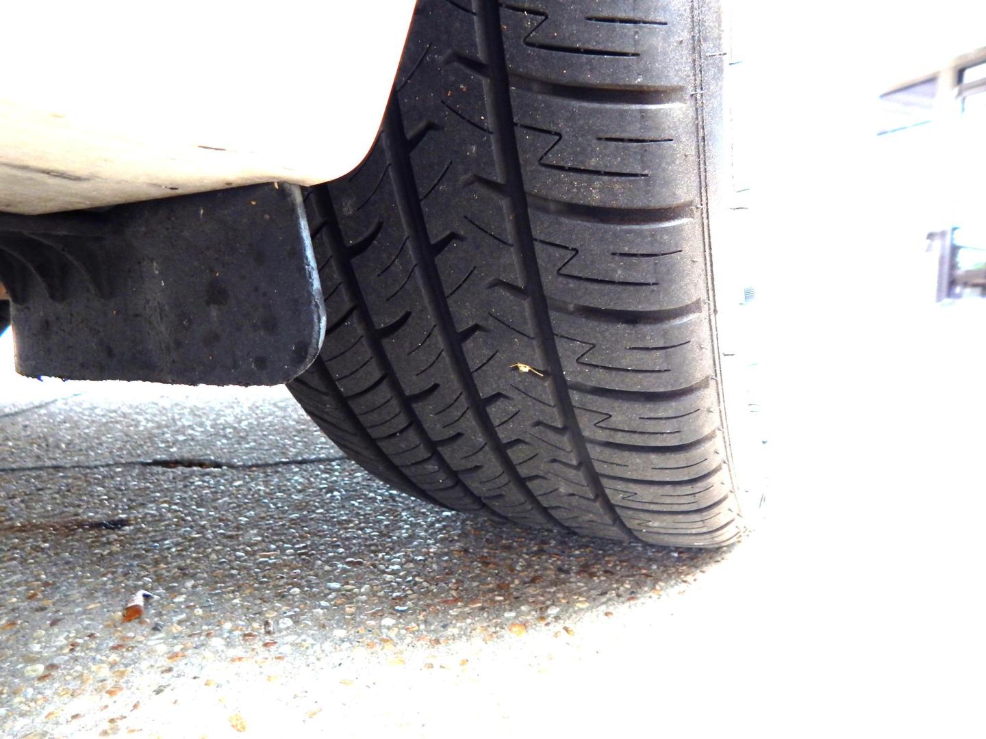 2018 Pearl White /Charcoal Leather Chevrolet Impala Premier (2G1125S33J9) with an 3.6L V6 DOHC 24V engine, Automatic transmission, located at 3120 W Tennessee St, Tallahassee, FL, 32304-1002, (850) 575-6702, 30.458841, -84.349648 - Used Car Supermarket is proud to present you with this loaded immaculate 2018 Chevy Impala Premier with leather and low miles. Used Car Supermarket prides itself in offering you the finest pre-owned vehicle in Tallahassee. Used Car Supermarket has been locally family owned and operated for over 50 y - Photo#9