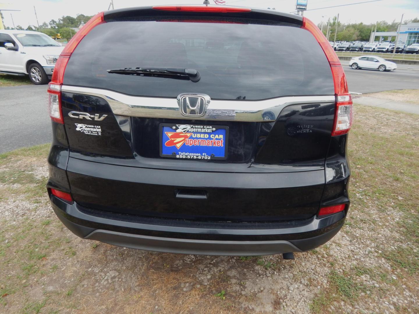 2016 Black /Charcoal Honda CR-V LX 2WD (2HKRM3H38GH) with an 2.4L L4 DOHC 16V engine, CVT transmission, located at 3120 W Tennessee St, Tallahassee, FL, 32304-1002, (850) 575-6702, 30.458841, -84.349648 - Used Car Supermarket is proud to present you with this loaded immaculate 2016 Honda CRV LX. Used Car Supermarket prides itself in offering you the finest pre-owned vehicle in Tallahassee. Used Car Supermarket has been locally family owned and operated for over 50 years. Our CRV LX has been serviced - Photo#2