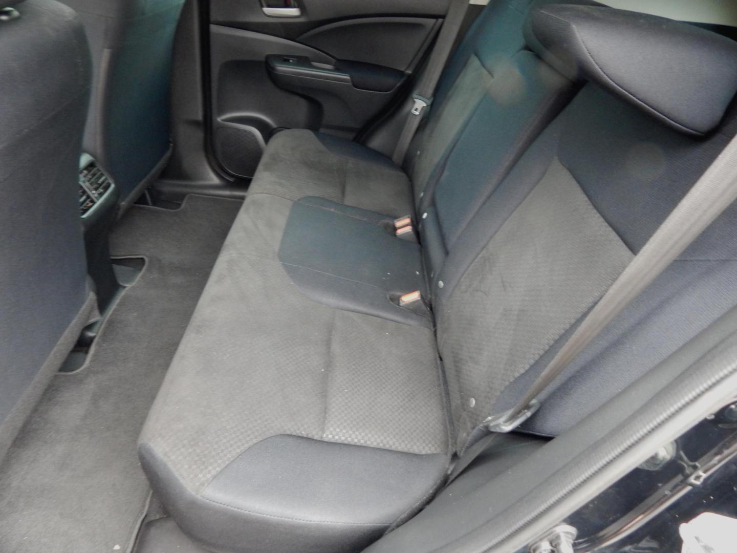 2016 Black /Charcoal Honda CR-V LX 2WD (2HKRM3H38GH) with an 2.4L L4 DOHC 16V engine, CVT transmission, located at 3120 W Tennessee St, Tallahassee, FL, 32304-1002, (850) 575-6702, 30.458841, -84.349648 - Used Car Supermarket is proud to present you with this loaded immaculate 2016 Honda CRV LX. Used Car Supermarket prides itself in offering you the finest pre-owned vehicle in Tallahassee. Used Car Supermarket has been locally family owned and operated for over 50 years. Our CRV LX has been serviced - Photo#5