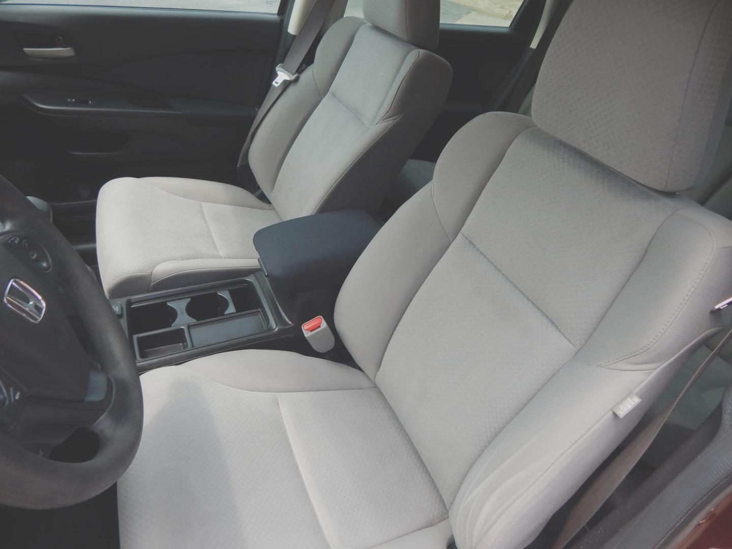 2015 Maroon /Gray Honda CR-V LX 2WD (2HKRM3H39FH) with an 2.4L L4 DOHC 16V engine, Automatic transmission, located at 3120 W Tennessee St, Tallahassee, FL, 32304-1002, (850) 575-6702, 30.458841, -84.349648 - Used Car Supermarket is proud to present you with this loaded immaculate 2015 Honda CRV LX. Used Car Supermarket prides itself in offering you the finest pre-owned vehicle in Tallahassee. Used Car Supermarket has been locally family owned and operated for over 50 years. Our CRV LX has been serviced - Photo#4