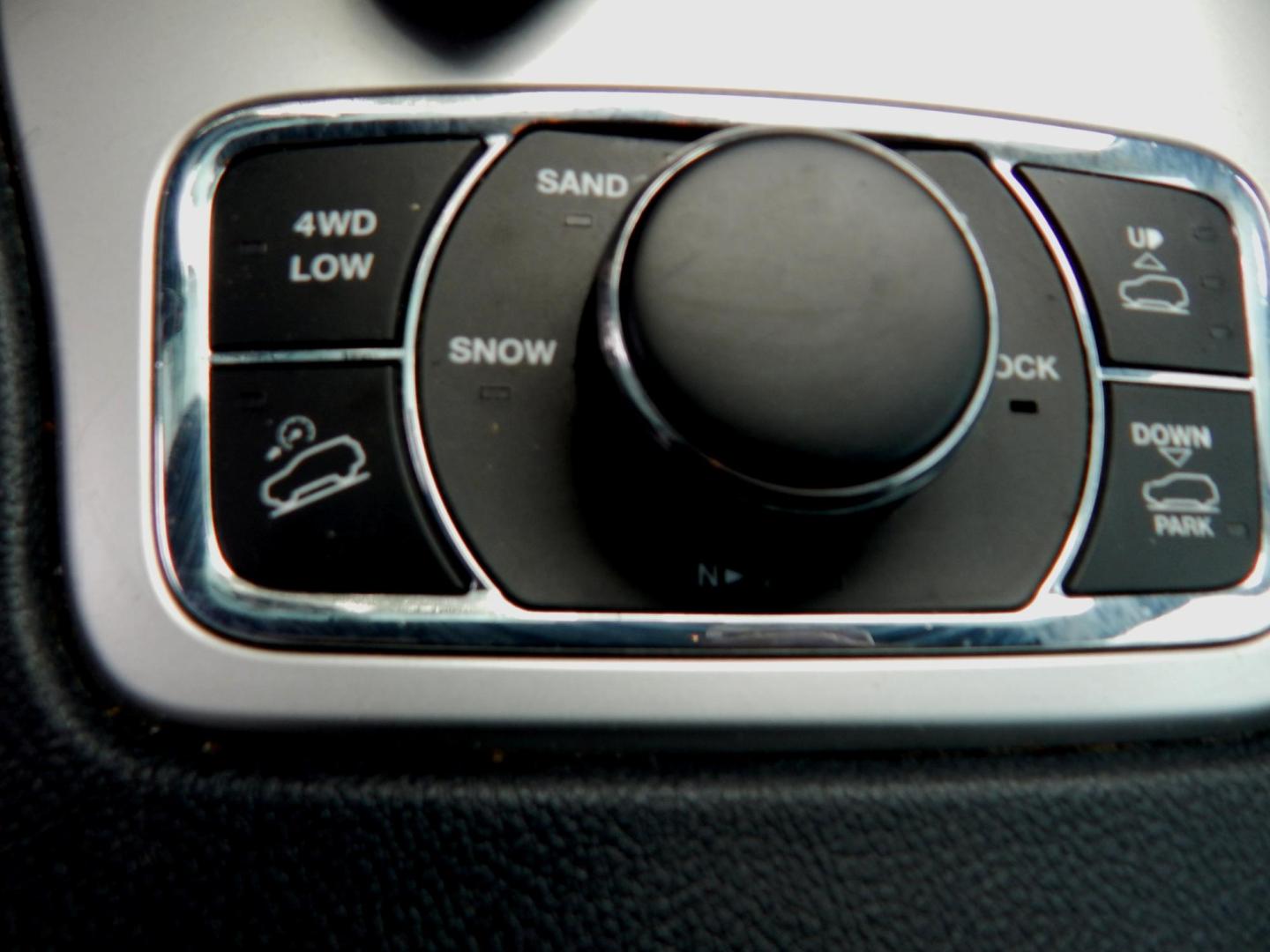 2014 Black /Charcoal Leather Jeep Grand Cherokee Overland 4WD (1C4RJFCG8EC) with an 3.6L V6 DOHC 24V engine, Automatic transmission, located at 3120 W Tennessee St, Tallahassee, FL, 32304-1002, (850) 575-6702, 30.458841, -84.349648 - Used Car Supermarket is proud to present you with this loaded immaculate 2014 Jeep Grand Cherokee Overland 4X4 with leather, Navigation and low miles. Used Car Supermarket prides itself in offering you the finest pre-owned vehicle in Tallahassee. Used Car Supermarket has been locally family owned an - Photo#11