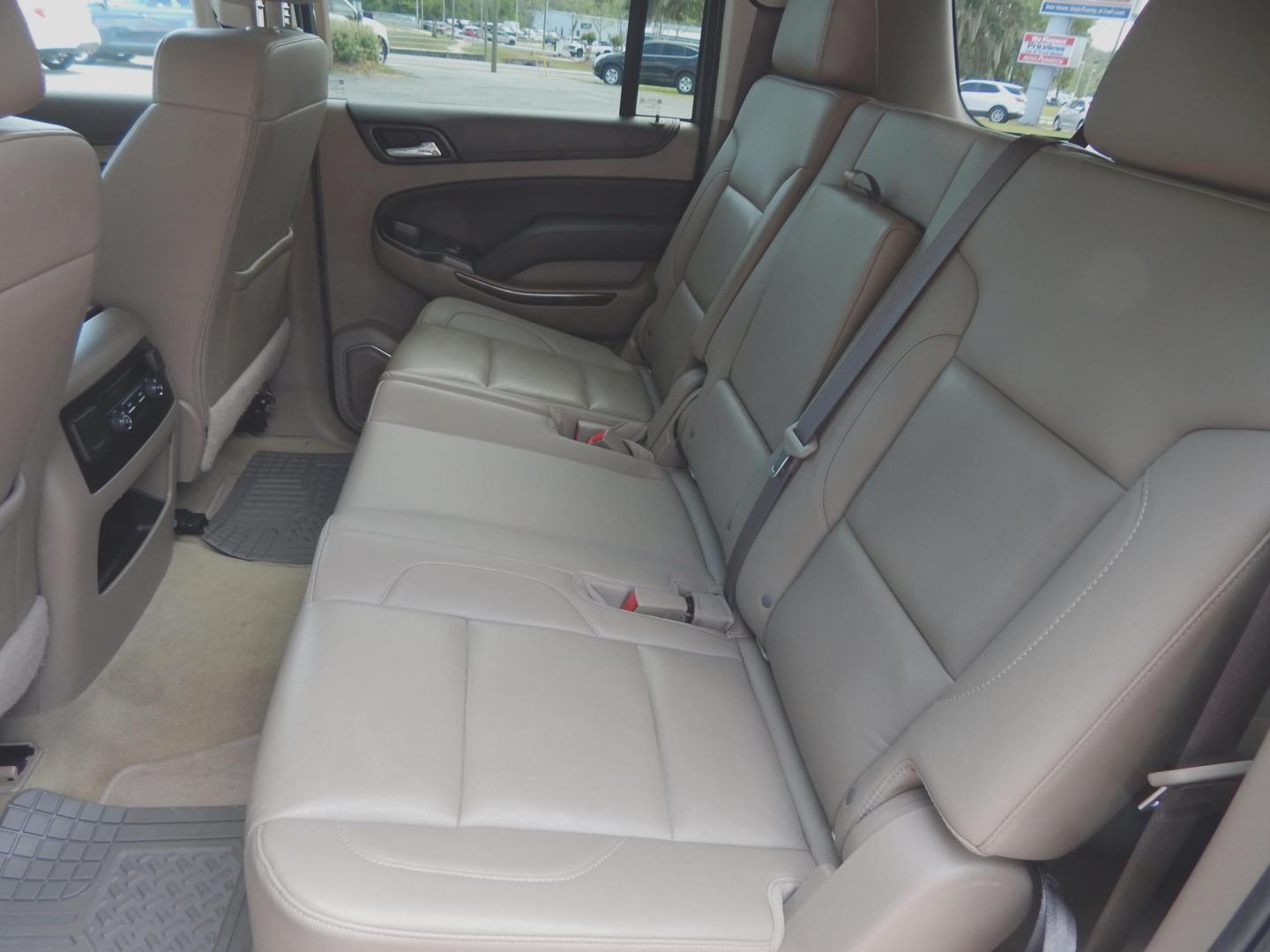 2018 White /Tan Leather Chevrolet Suburban LT 2WD (1GNSCHKC3JR) with an 5.3L V8 OHV 16V engine, Automatic transmission, located at 3120 W Tennessee St, Tallahassee, FL, 32304-1002, (850) 575-6702, 30.458841, -84.349648 - Used Car Supermarket is proud to present you with this loaded immaculate 2018 Chevy Suburban LT with leather and Navigation. Used Car Supermarket prides itself in offering you the finest pre-owned vehicle in Tallahassee. Used Car Supermarket has been locally family owned and operated for over 50 yea - Photo#5