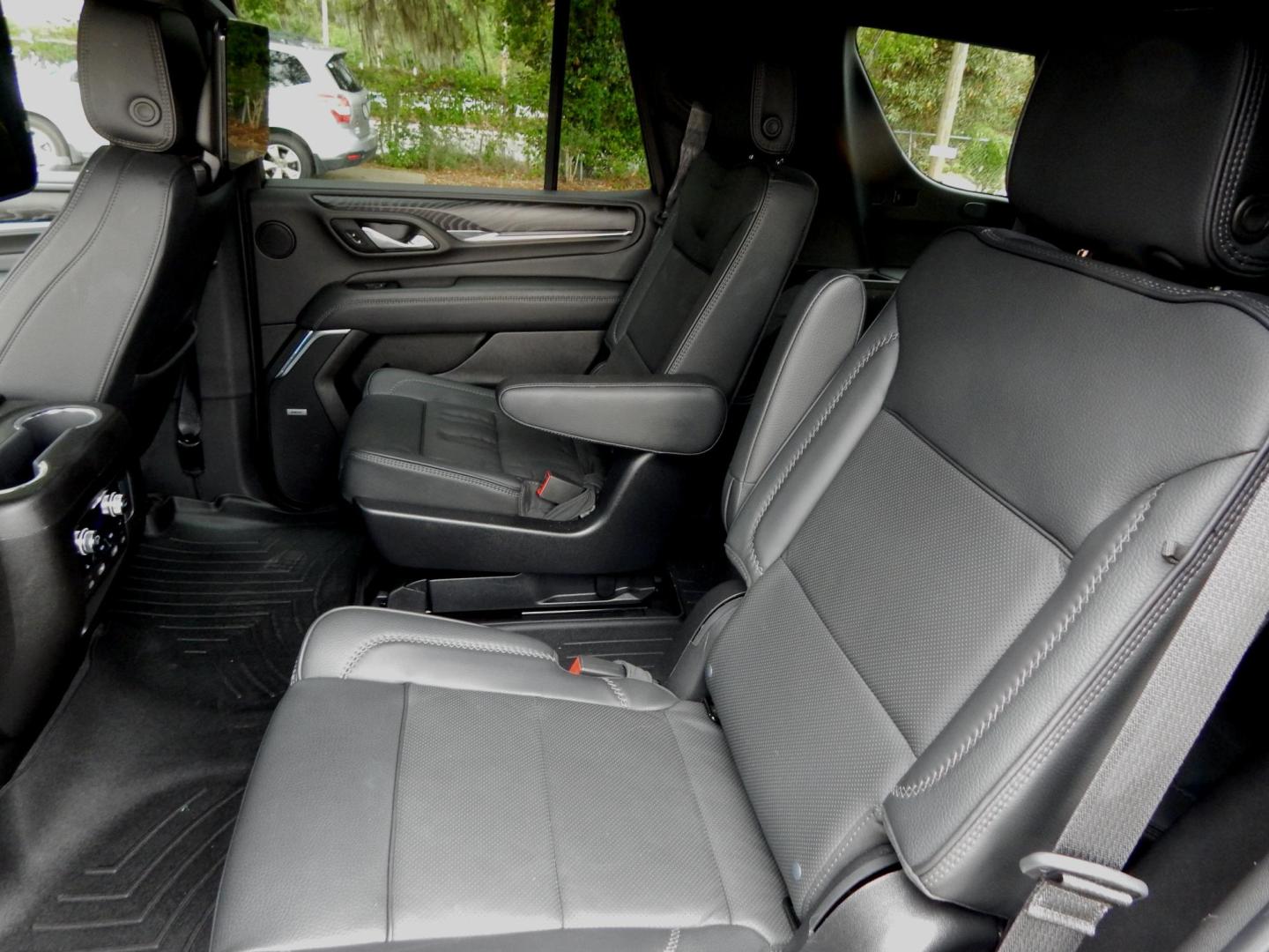 2023 Pewter /Charcoal Leather GMC Yukon Denali 2WD (1GKS1DKLXPR) with an 6.2L V8 OHV 16V engine, Automatic transmission, located at 3120 W Tennessee St, Tallahassee, FL, 32304-1002, (850) 575-6702, 30.458841, -84.349648 - Used Car Supermarket is proud to present you with this loaded immaculate 2023 GMC Yukon Denali with Navigation, 3rd row seating, leather, low miles. Used Car Supermarket prides itself in offering you the finest pre-owned vehicle in Tallahassee. Used Car Supermarket has been locally family owned and - Photo#7