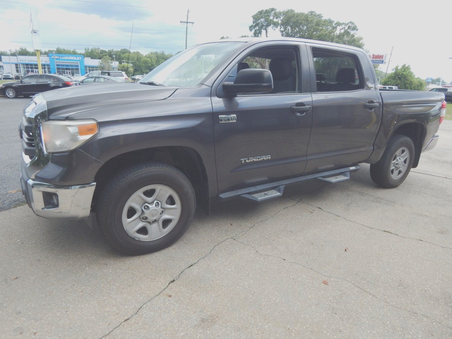 2015 Charcoal /Gray Toyota Tundra SR5 5.7L V8 CrewMax 4WD (5TFDY5F10FX) with an 5.7L V8 DOHC 32V engine, 6-Speed Automatic transmission, located at 3120 W Tennessee St, Tallahassee, FL, 32304-1002, (850) 575-6702, 30.458841, -84.349648 - Used Car Supermarket is proud to present you with this loaded immaculate 2015 Toyota Tundra Crew Max SR5 4x4 with low miles. Used Car Supermarket prides itself in offering you the finest pre-owned vehicle in Tallahassee. Used Car Supermarket has been locally family owned and operated for over 50 yea- Photo#1