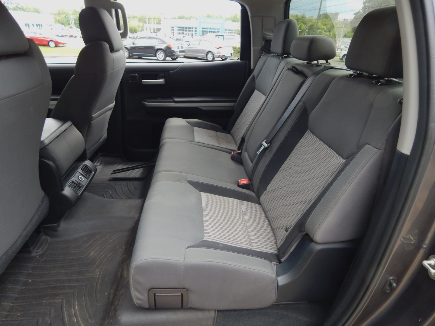 2015 Charcoal /Gray Toyota Tundra SR5 5.7L V8 CrewMax 4WD (5TFDY5F10FX) with an 5.7L V8 DOHC 32V engine, 6-Speed Automatic transmission, located at 3120 W Tennessee St, Tallahassee, FL, 32304-1002, (850) 575-6702, 30.458841, -84.349648 - Used Car Supermarket is proud to present you with this loaded immaculate 2015 Toyota Tundra Crew Max SR5 4x4 with low miles. Used Car Supermarket prides itself in offering you the finest pre-owned vehicle in Tallahassee. Used Car Supermarket has been locally family owned and operated for over 50 yea- Photo#6