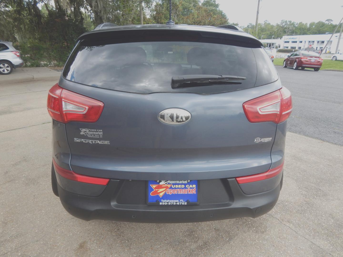 2013 Charcoal /Charcoal Kia Sportage LX (KNDPB3A28D7) with an 2.4L L4 DOHC 16V engine, Automatic transmission, located at 3120 W Tennessee St, Tallahassee, FL, 32304-1002, (850) 575-6702, 30.458841, -84.349648 - Used Car Supermarket is proud to present you with this loaded immaculate 2013 Kia Sportage LX. Used Car Supermarket prides itself in offering you the finest pre-owned vehicle in Tallahassee. Used Car Supermarket has been locally family owned and operated for over 50 years. Our Sportage LX has been s- Photo#3