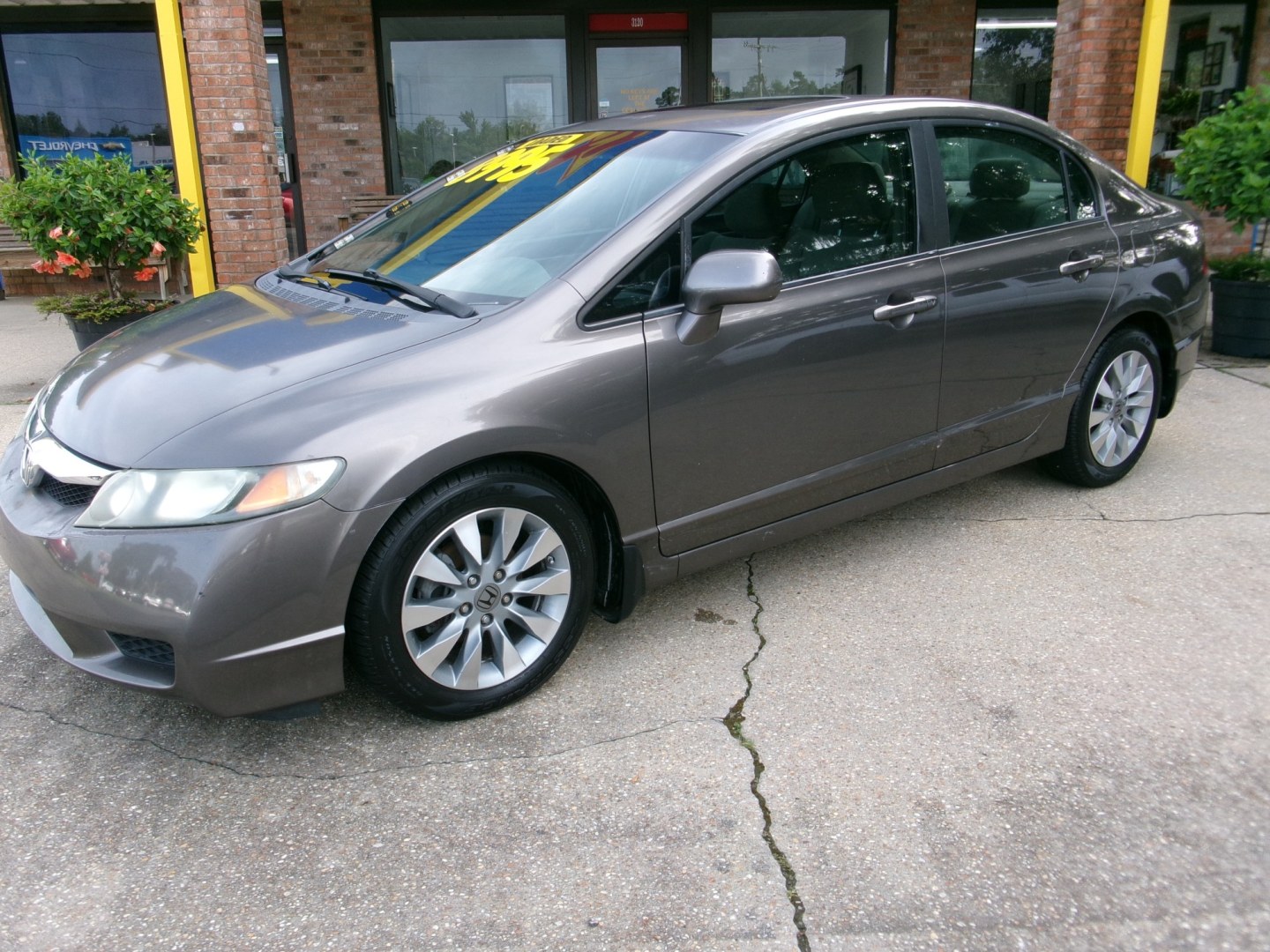 2010 Charcoal /Gray Honda Civic EX Sedan (19XFA1F86AE) with an 1.8L L4 SOHC 16V engine, Automatic transmission, located at 3120 W Tennessee St, Tallahassee, FL, 32304-1002, (850) 575-6702, 30.458841, -84.349648 - Used Car Supermarket is proud to present you with this loaded immaculate 2010 Honda Civic Sedan EX with low miles. Used Car Supermarket prides itself in offering you the finest pre-owned vehicle in Tallahassee. Used Car Supermarket has been locally family owned and operated for over 50 years. Our Ci- Photo#0