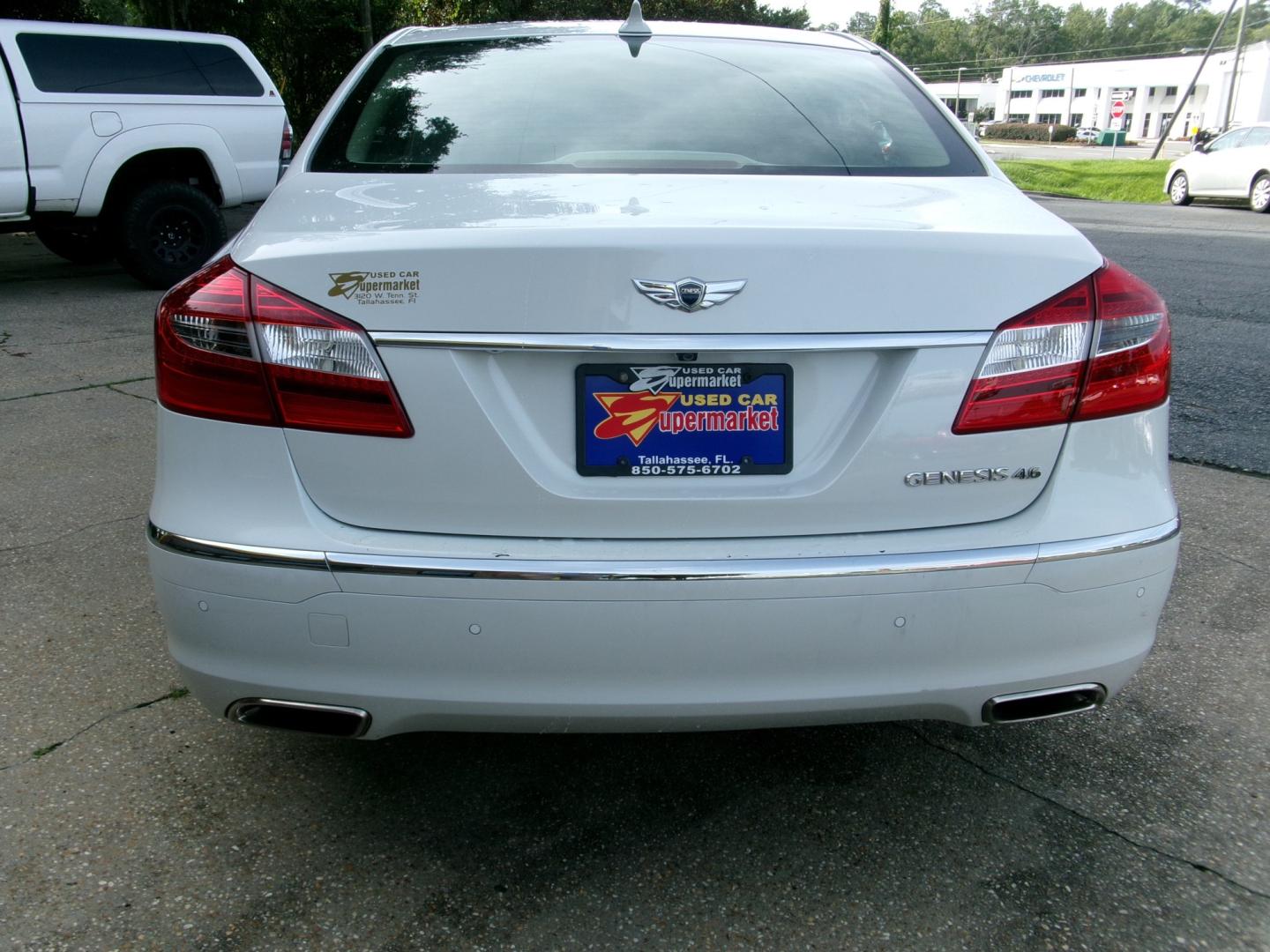 2012 White /Tan Leather Hyundai Genesis 4.6L (KMHGC4DF0CU) with an 4.6L V8 DOHC 32V engine, Automatic transmission, located at 3120 W Tennessee St, Tallahassee, FL, 32304-1002, (850) 575-6702, 30.458841, -84.349648 - Used Car Supermarket is proud to present you with this loaded immaculate 2012 Genesis Luxury Sedan 4.6L with leather, sunroof, Navigation and low miles. Used Car Supermarket prides itself in offering you the finest pre-owned vehicle in Tallahassee. Used Car Supermarket has been locally family owned- Photo#4
