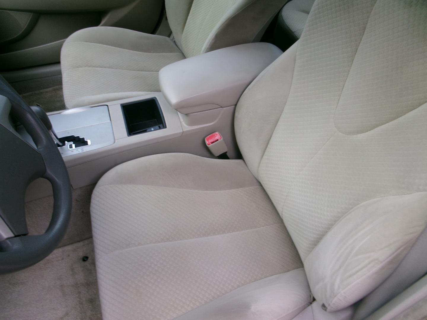 2007 Red /Tan Toyota Camry LE V6 (4T1BK46K17U) with an 3.5L V6 DOHC 24V engine, Automatic transmission, located at 3120 W Tennessee St, Tallahassee, FL, 32304-1002, (850) 575-6702, 30.458841, -84.349648 - Used Car Supermarket is proud to present you with this loaded immaculate 2007 Toyota Camry LE V6 with low miles. Used Car Supermarket prides itself in offering you the finest pre-owned vehicle in Tallahassee. Used Car Supermarket has been locally family owned and operated for over 50 years. Our Camr- Photo#4