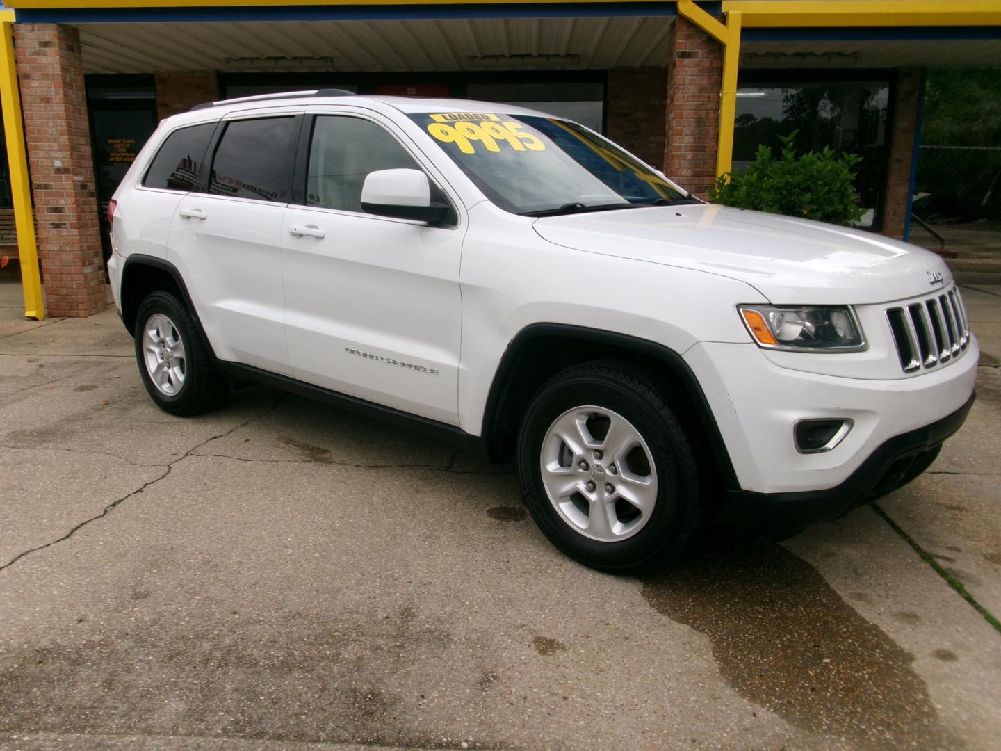 2014 White /Tan Jeep Grand Cherokee Laredo 4WD (1C4RJFAG6EC) with an 3.6L V6 DOHC 24V engine, Automatic transmission, located at 3120 W Tennessee St, Tallahassee, FL, 32304-1002, (850) 575-6702, 30.458841, -84.349648- Photo#10