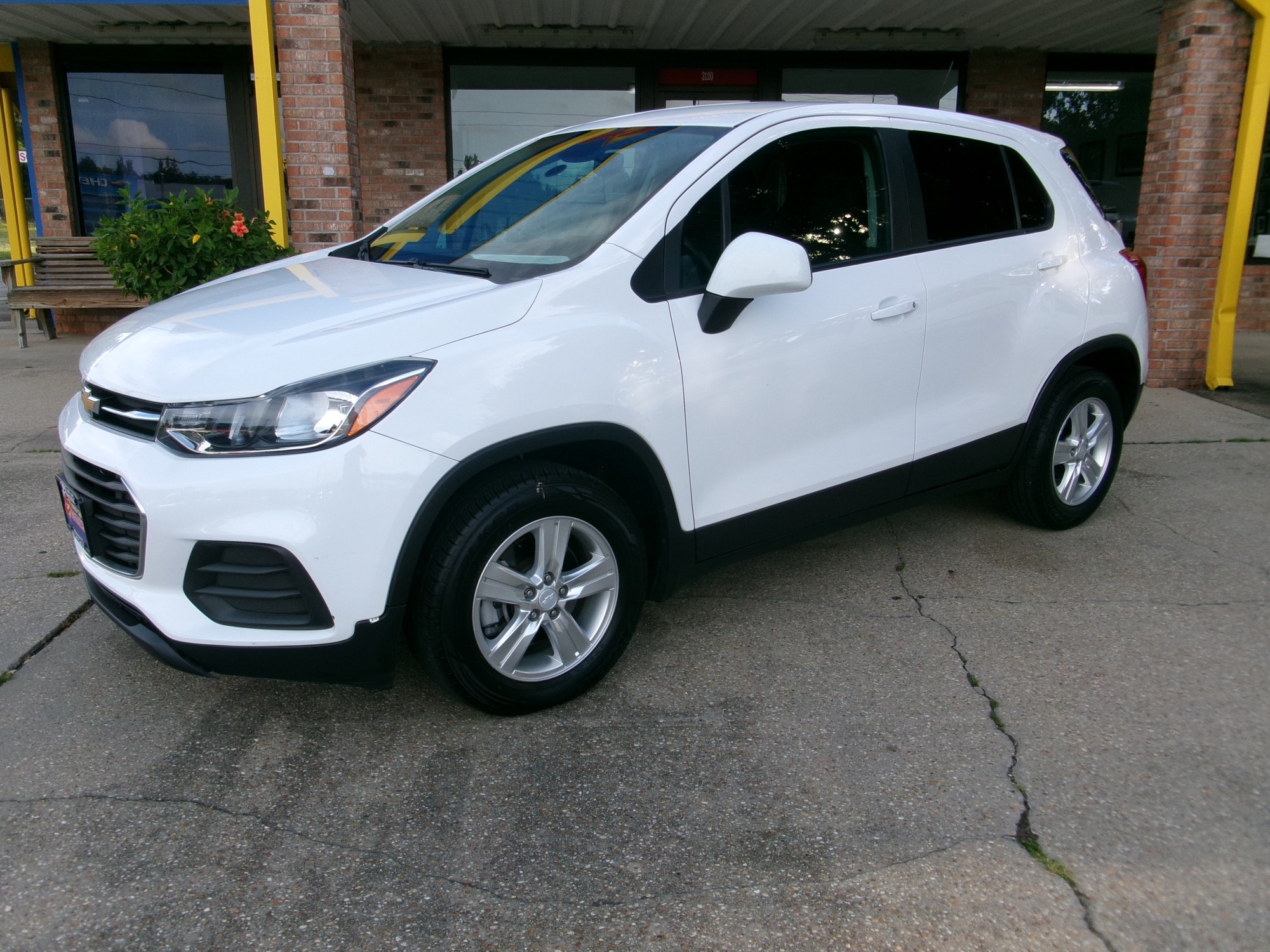 photo of 2019 Chevrolet Trax LS FWD