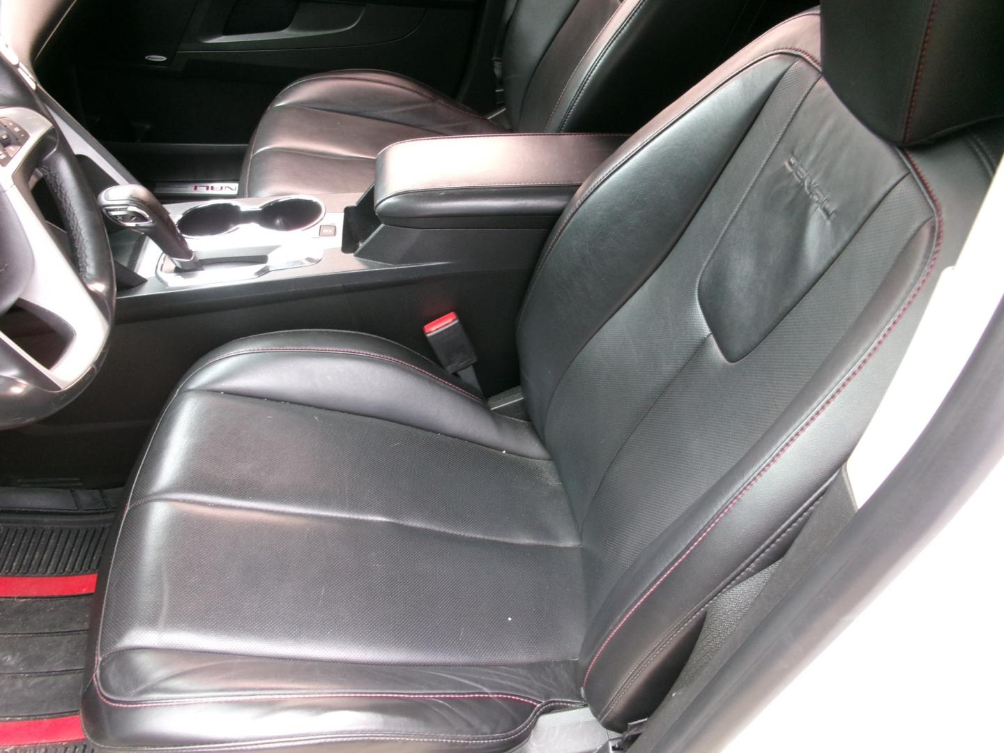 2013 White /Charcoal Leather GMC Terrain Denali (2GKFLYE33D6) with an 3.6L V6 DOHC 24V engine, Automatic transmission, located at 3120 W Tennessee St, Tallahassee, FL, 32304-1002, (850) 575-6702, 30.458841, -84.349648 - Used Car Supermarket is proud to present you with this loaded immaculate 2013 GMC Terrain Denali with low miles, Navigation, sunroof and leather. Used Car Supermarket prides itself in offering you the finest pre-owned vehicle in Tallahassee. Used Car Supermarket has been locally family owned and ope- Photo#7