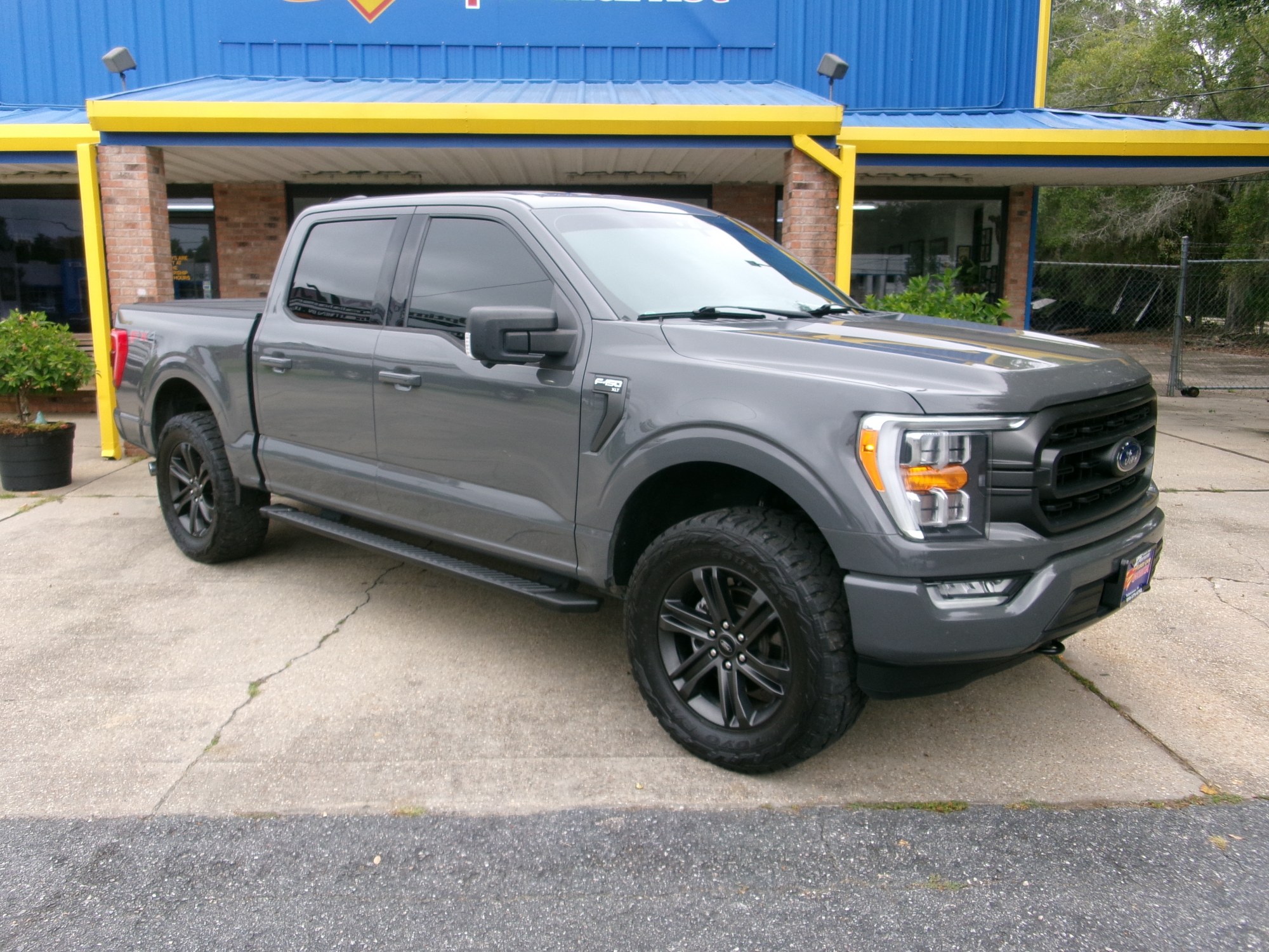 photo of 2021 Ford F-150 Lariat SuperCrew FX4 4WD